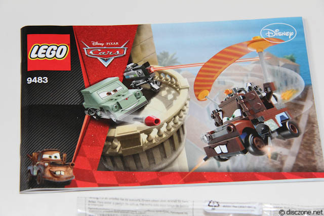 Review of LEGO 2012 Cars 2 Releases Part 3 - 9483 Agent Mater's Escape