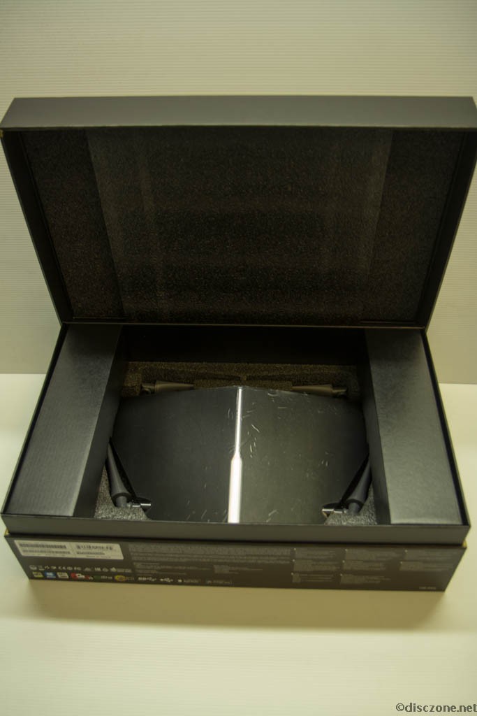 D-Link Wireless - DIR-890L Box Open