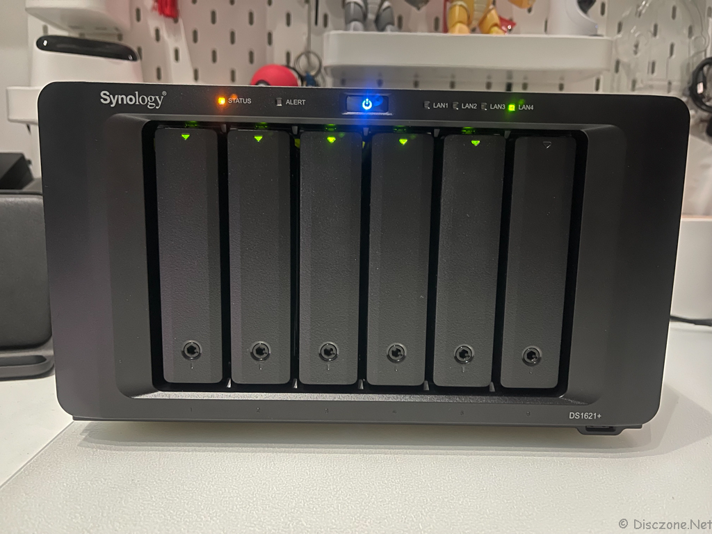 Synology DiskStation DS1515+ to